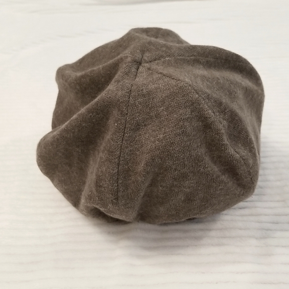 Pageboy Hat in Marled Brown - Picture 4 of 7